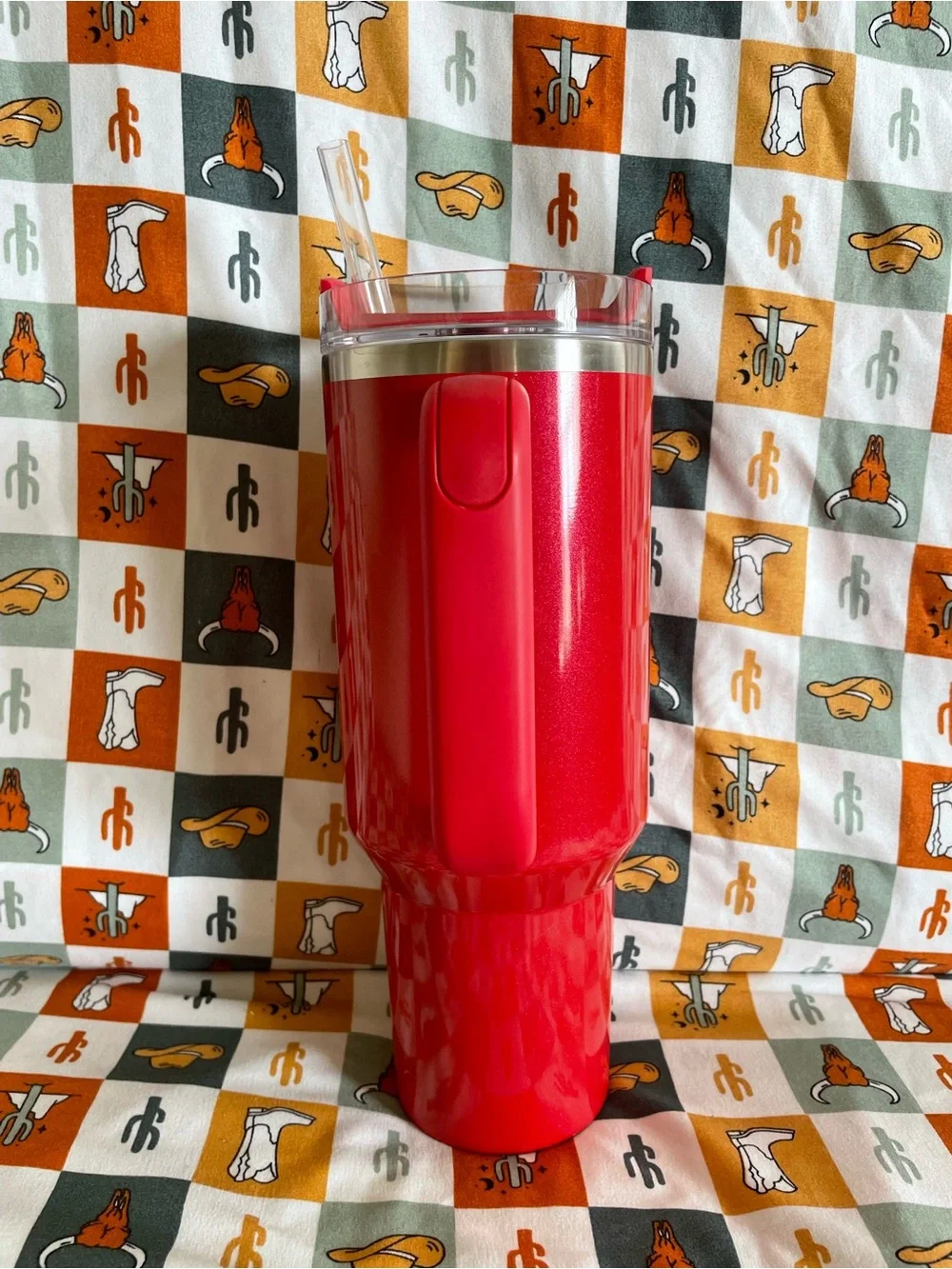 elf Special Edition 40 oz Stanley Bright Red Glitter Insulated Tumbler - Picture 5 of 8